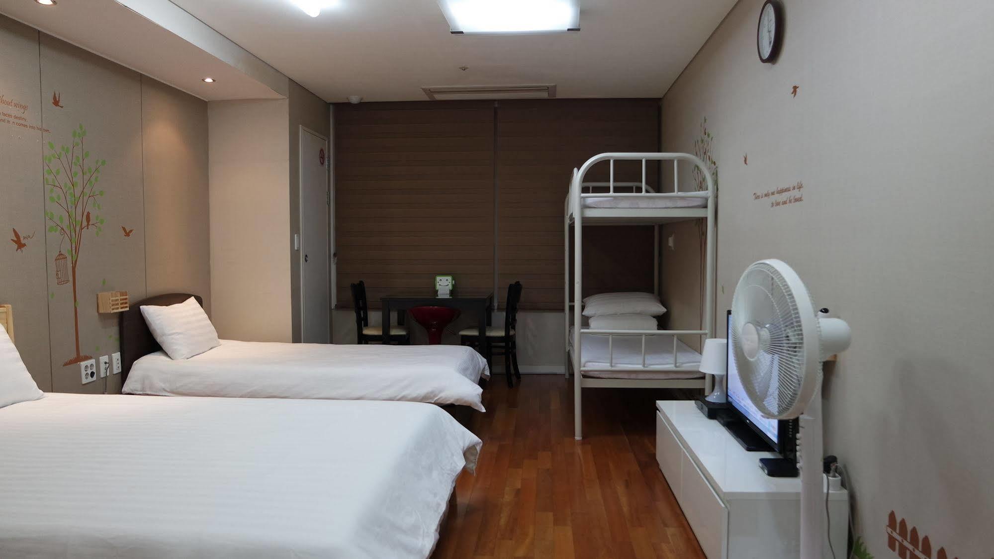 Hostel Coco Сеул Экстерьер фото